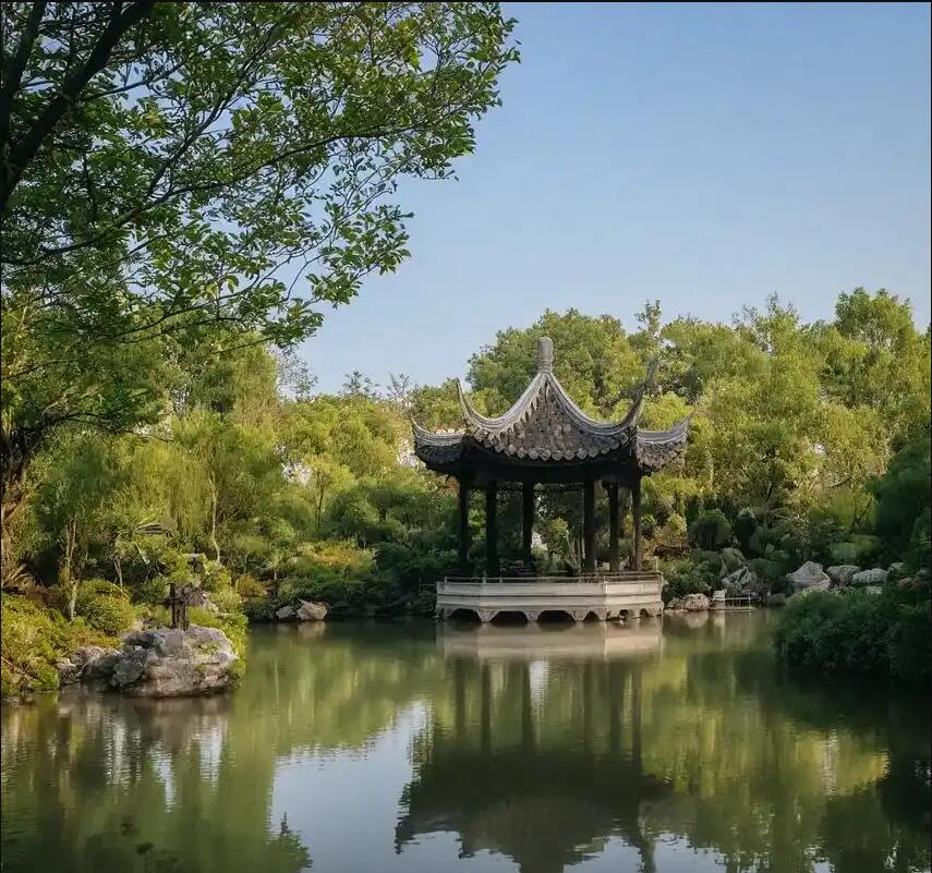 长沙雨花浮尘培训有限公司